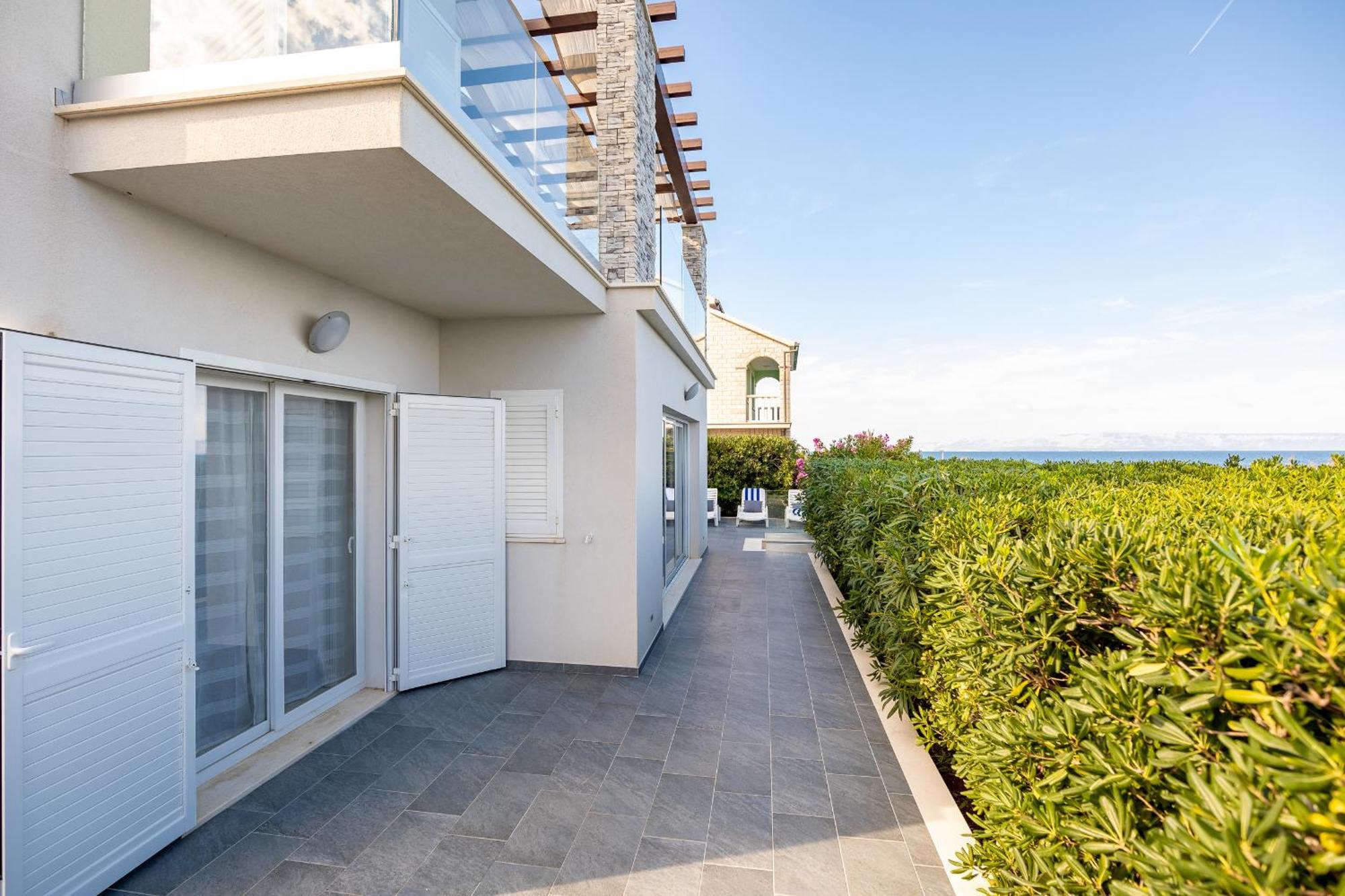 Holiday House Martinovic Prigradica Esterno foto