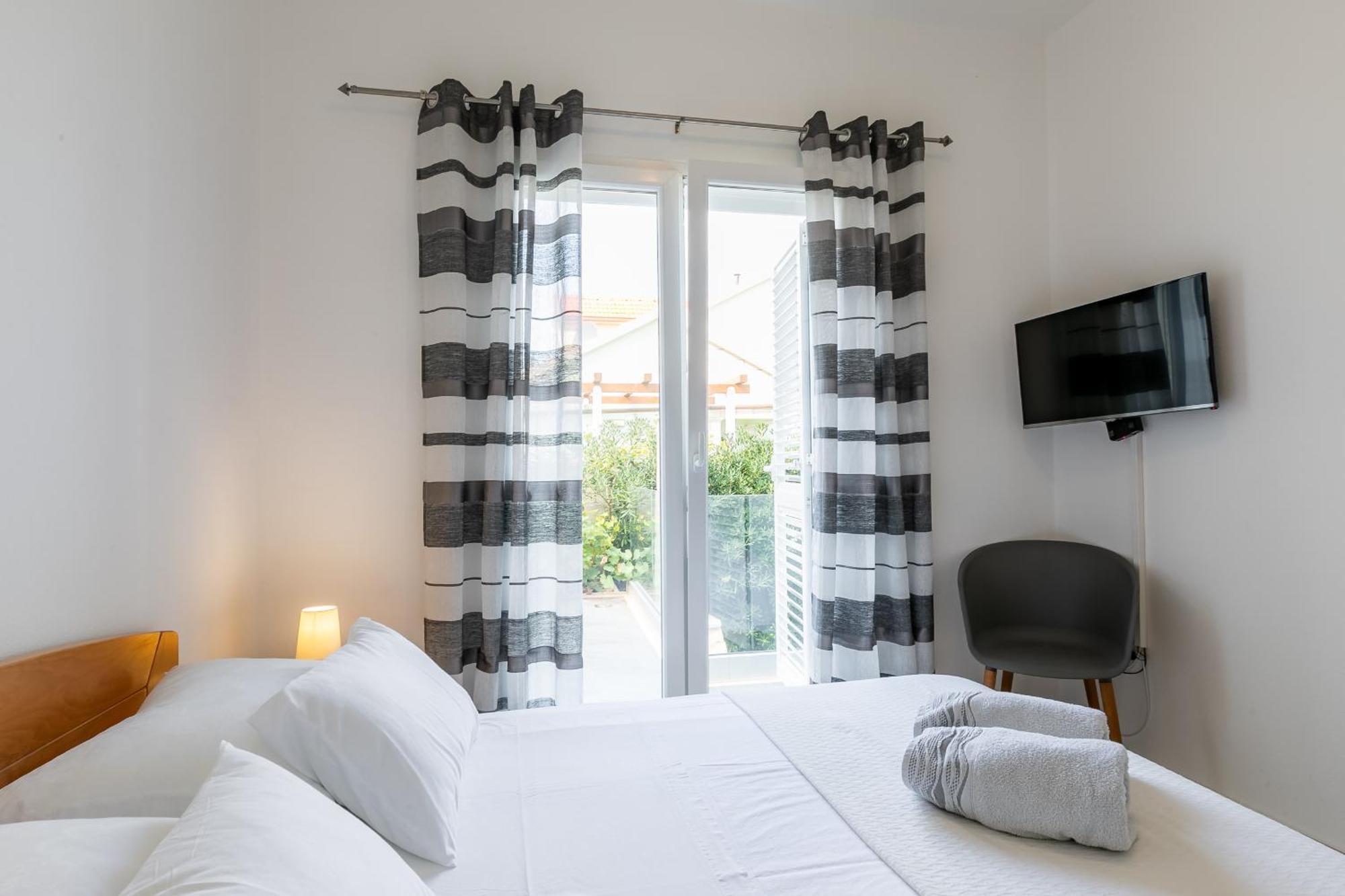 Holiday House Martinovic Prigradica Esterno foto